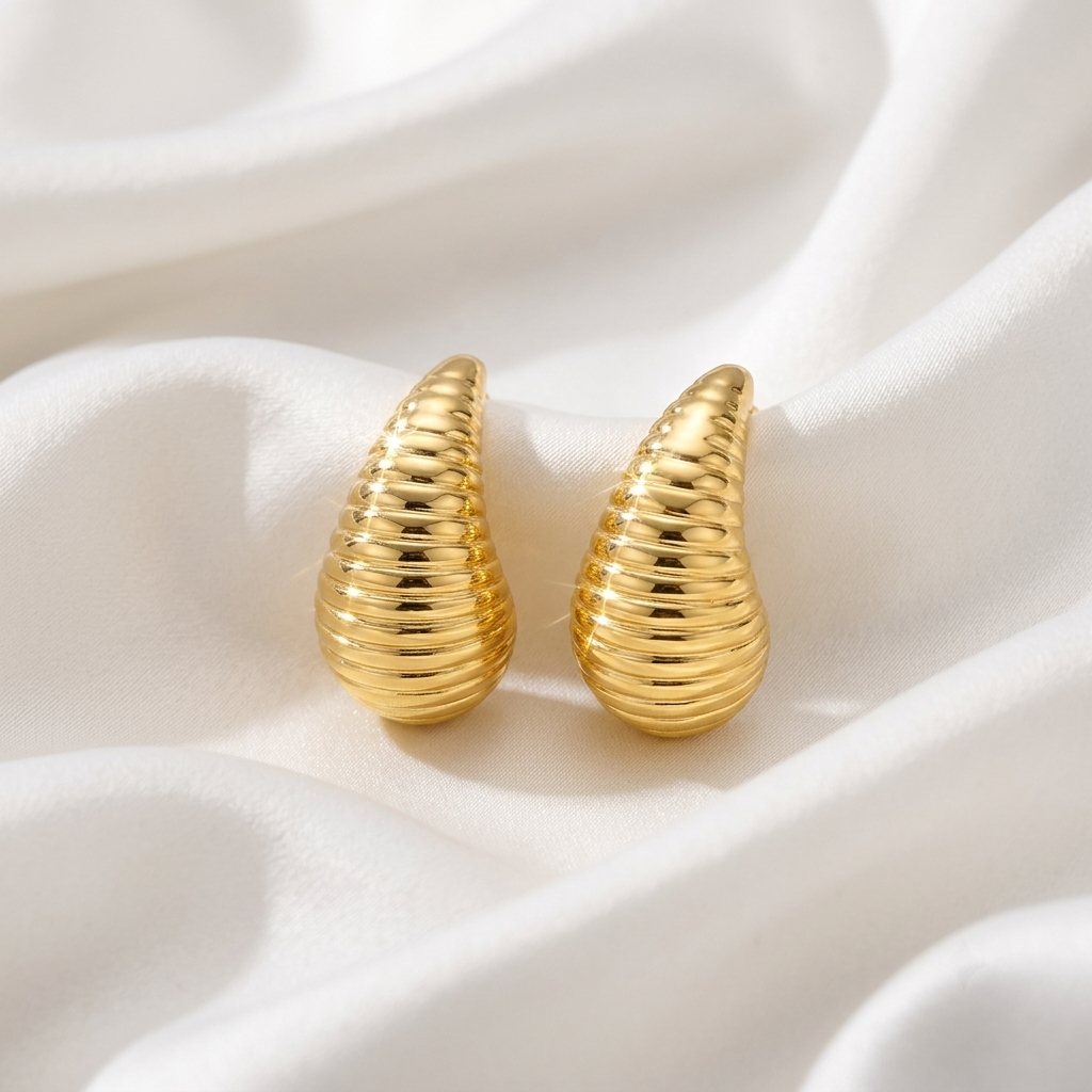 Minimalist Textured Ribbed Gold Teardrop Stud