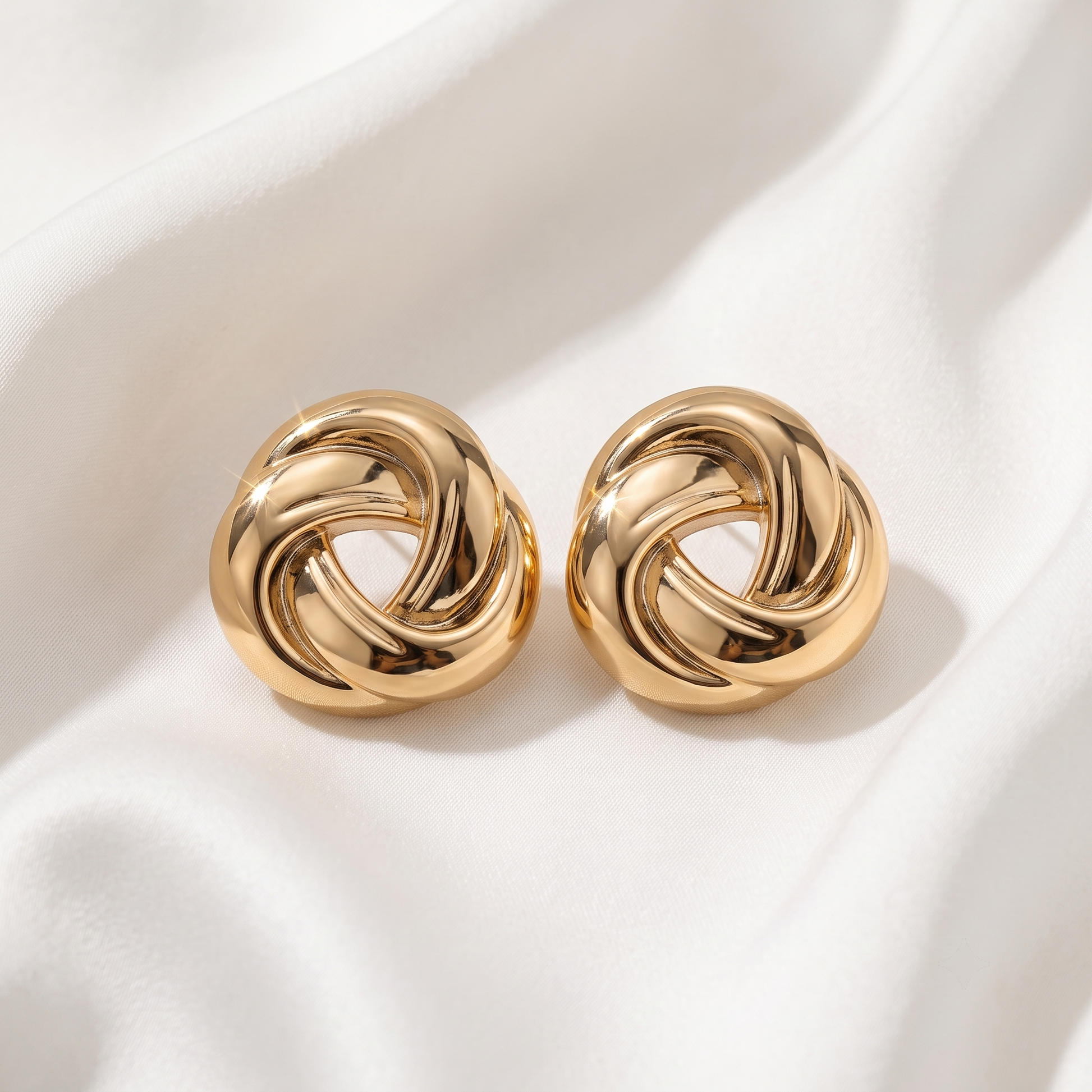 Thick Gold Interlocking Love Knot Stud